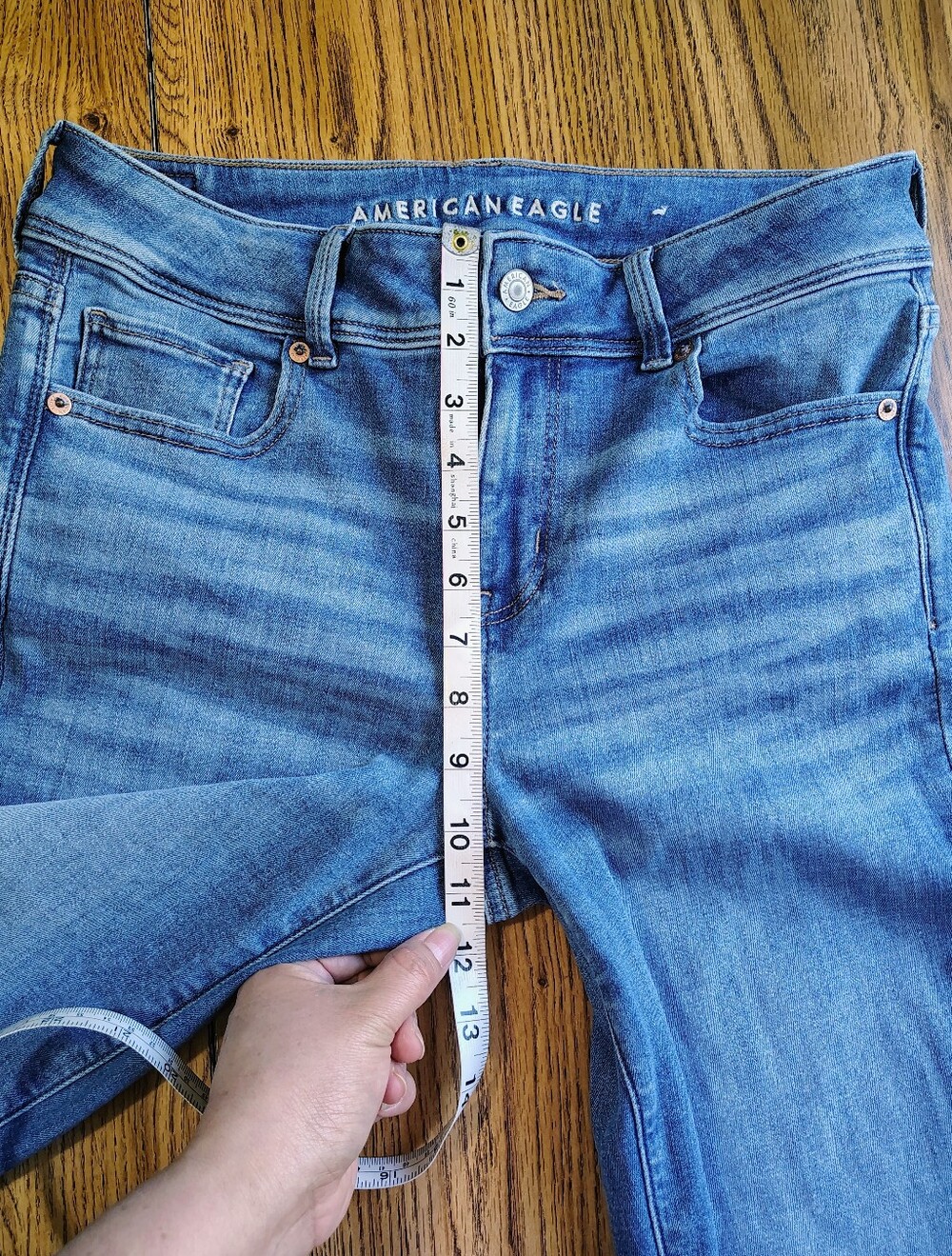 American Eagle Kick Bootcut Mid Rise Women's Jeans Medium Wash sz 10. - Picture 12 of 16